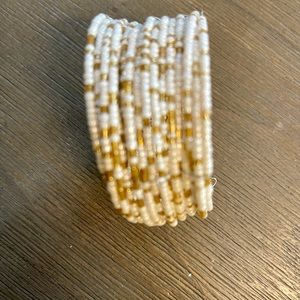 Woman Bracelet white Golden beads